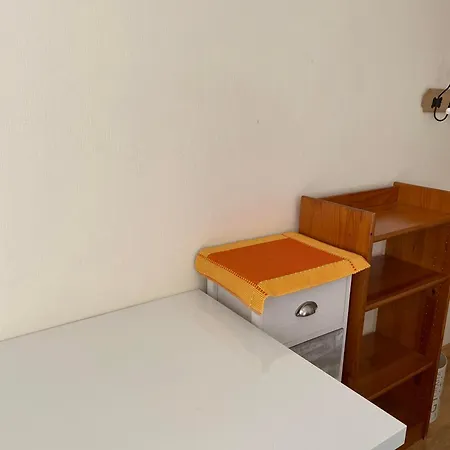 Проживание в семье Partage Sauf Salon *